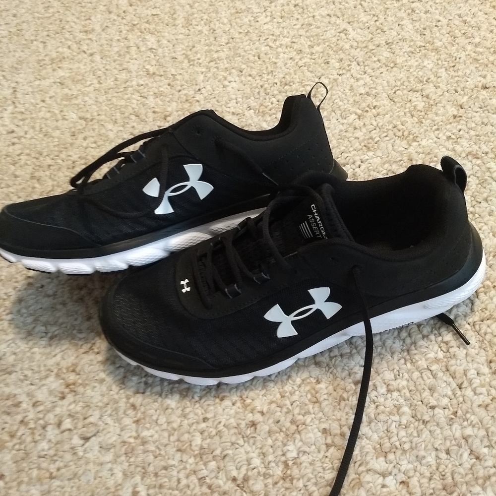 Men's size 13 under armour shoes